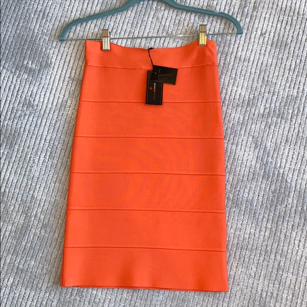 NWT BCBG Maxazria Bandage Skirt